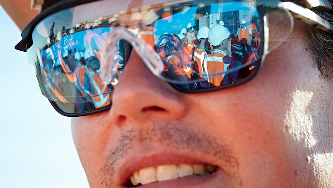 Weerspiegeling in een zonnebril