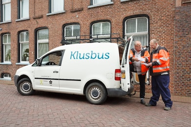 Klusbus bestellen bij schadeherstel