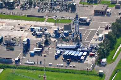 Luchtfoto van een fracking locatie