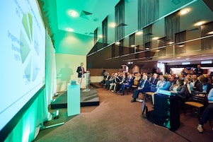 Business press meeting